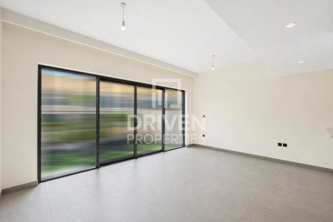 Townhouse de închiriat în Damac Lagoons, Dubai, EAU 4 dormitoare, 144 mp.  №768644 - poză 2