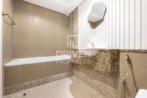 Apartment in DIFC, Dubai, UAE 1 bedroom, 72.65 sq.m. № 768642 - photo 5