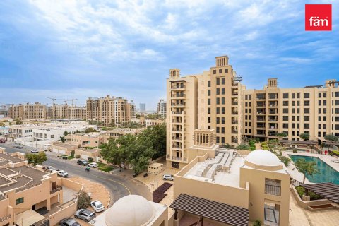 Apartment i Umm Suqeim, Dubai, UAE 2 soveværelser, 125.6 kvm № 721163