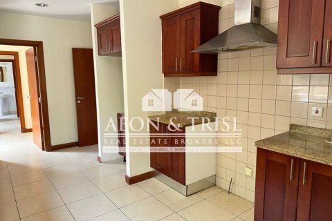 טאונהאוס למכירה ב Al Furjan, Dubai, איחוד האמירויות  3 חדרי שינה, 227 מ"ר, מספר 648246 - תמונה 3
