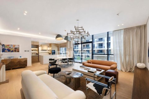Leilighet i City Walk, Dubai, Emiratene 3 soverom, 237.65 kvm nr. 767086