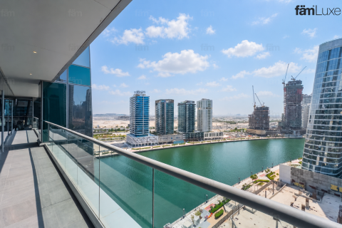 Appartamento a Business Bay, Dubai, EAU 4 camere da letto, 271.2 mq. № 766348