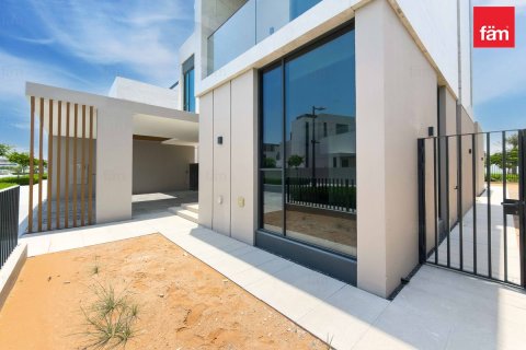Villa a Dubai, EAU 4 camere da letto, 456.9 mq. № 720316