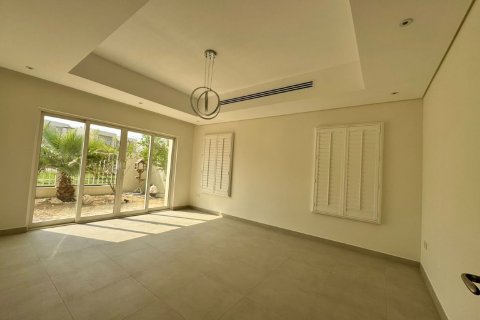Villa in vendita a Ras Al Khaimah, EAU 4 camere da letto, 443 mq. № 734994 - foto 11