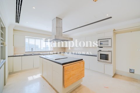 Дуплекс в Джумейра Бич Резиденс, Дубай, ОАЭ 4 спальни, 585.92м2 № 726210