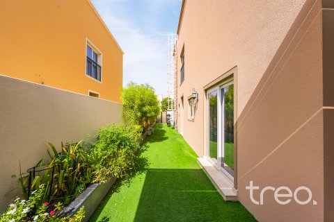 Villa à vendre à  Dubai Land, Dubai, EAU 4 chambres, 207.45 m2 № 758827 - photo 23