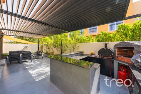 Villa à vendre à  Dubai Land, Dubai, EAU 4 chambres, 207.45 m2 № 758827 - photo 2