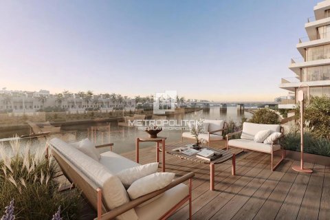 Villa te koop in Jumeirah, Dubai, VAE 3 slaapkamers, 429 vr.m., nr 663978 - foto 2