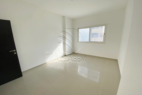 Apartament në Al Reef, Abu Dhabi, Emiratet e Bashkuara Arabe 3 dhoma gjumi, 140 m2. № 725775