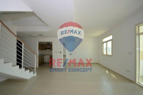 Таунхаус Al Ghadeer, Абу-Даби, БАӘ-да 2 жатын бөлмелер, 157.5 м² № 515840