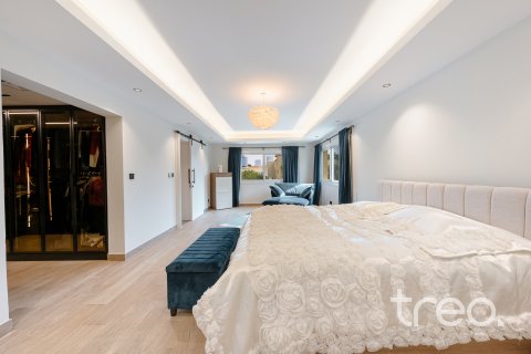 Vila di Meadows, Dubai, UAE 4 bilik tidur, 343.74 meter persegi № 741018 - foto 13