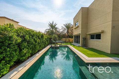 Vila di Meadows, Dubai, UAE 4 bilik tidur, 343.74 meter persegi № 741018 - foto 26