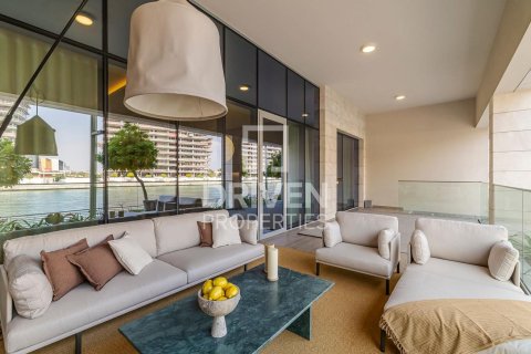 Apartament de închiriat în Al Wasl, Dubai, EAU 3 dormitoare, 366.78 mp. №756795 - poză 20