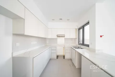 阿联酋 Dubai Dubai Hills Estate 待租 : 4 卧, 229 平方米 , 编号738409 - 照片 4