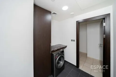 Apartmán v Jumeirah Beach Residence, Dubai, SAE 4 spálne, 288 m2 č. 738404 - Fotografia 10