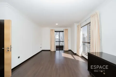 Apartmán v Jumeirah Beach Residence, Dubai, SAE 4 spálne, 288 m2 č. 738404 - Fotografia 15