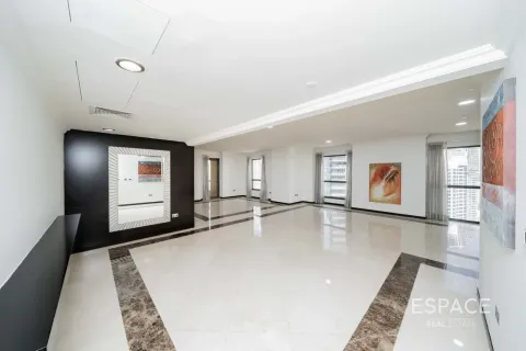 Квартира в Джумейра Бич Резиденс, Дубай, ОАЭ 4 спальни, 288м2 № 738404