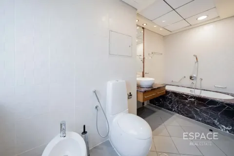 Apartmán v Jumeirah Beach Residence, Dubai, SAE 4 spálne, 288 m2 č. 738404 - Fotografia 17
