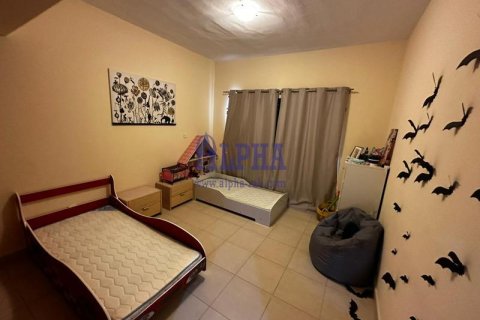Apartment in Al Hamra Village, Ras Al Khaimah, UAE 2 bedrooms, 167.3 sq.m. № 709124 - photo 4