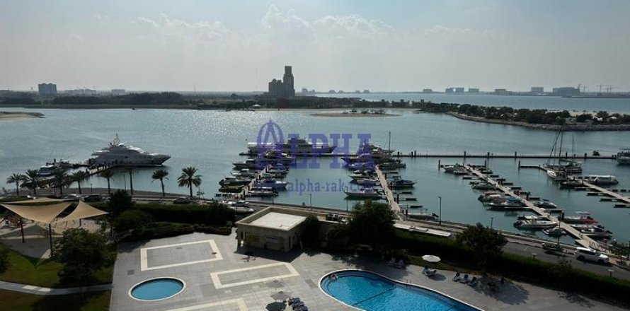 Apartment in Al Hamra Village, Ras Al Khaimah, UAE 2 bedrooms, 167.3 sq.m. № 709124