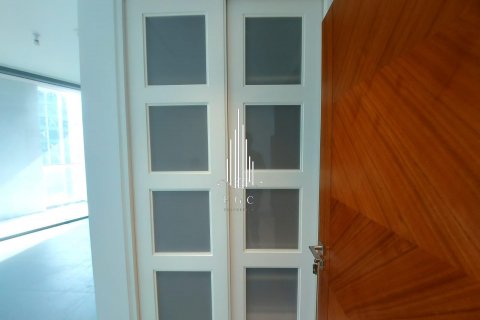 Apartment til leje i Tourist Club Area, Abu Dhabi, UAE 2 soveværelser, 146.3 kvm № 514027 - foto 13
