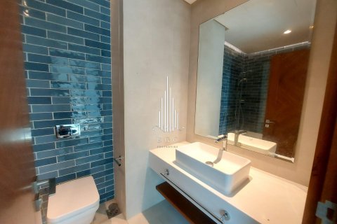 Apartment til leje i Tourist Club Area, Abu Dhabi, UAE 2 soveværelser, 146.3 kvm № 514027 - foto 11