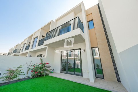 וילה להשכרה ב Dubai South (Dubai World Central), Dubai, איחוד האמירויות  3 חדרי שינה, 193 מ"ר, מספר 665542 - תמונה 2