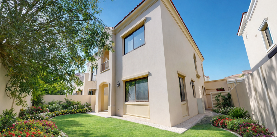 Villa itt: Dubai, EAE, 5 hálószoba, 446 m², azonosító: 734215