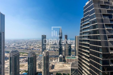 Apartment in Downtown Dubai (Downtown Burj Dubai), Dubai, UAE 1 bedroom, 74.42 sq.m. № 745206 - photo 9