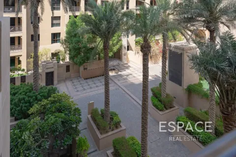 Müüa korter asukohaga Downtown Dubai (Downtown Burj Dubai), AÜE: 2 magamistoaga, 126 m² Nr 649806 - pilt 17