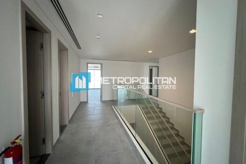 Vilë në Saadiyat Island, Abu Dhabi, Emiratet e Bashkuara Arabe 4 dhoma gjumi, 629.3 m2. № 685784 - Foto 21