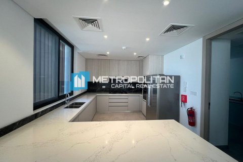 Vilë në Saadiyat Island, Abu Dhabi, Emiratet e Bashkuara Arabe 4 dhoma gjumi, 629.3 m2. № 685784 - Foto 19