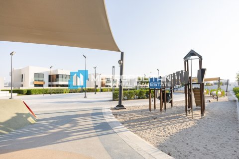 Vilë në Saadiyat Island, Abu Dhabi, Emiratet e Bashkuara Arabe 4 dhoma gjumi, 629.3 m2. № 685784 - Foto 29