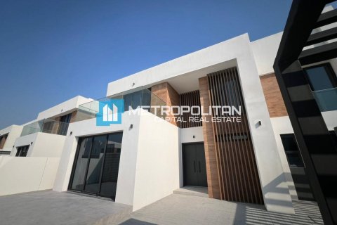 Vilë në Saadiyat Island, Abu Dhabi, Emiratet e Bashkuara Arabe 4 dhoma gjumi, 629.3 m2. № 685784 - Foto 27