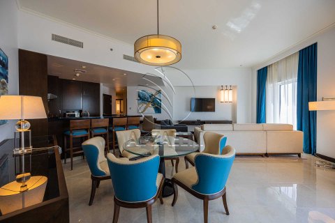 Apartment in The Marina, Abu Dhabi, UAE 2 bedrooms, 145 sq.m. № 725793 - photo 2