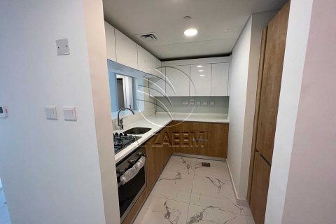 Apartment in AL RAHA BEACH TOWER in Al Raha Beach, Abu Dhabi, UAE 2 bedrooms, 96 sq.m. № 725796 - photo 2
