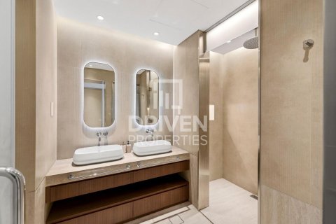 Müüa korter asukohaga Al Wasl, Dubai, AÜE: 2 magamistoaga, 134.62 m² Nr 765388 - pilt 14