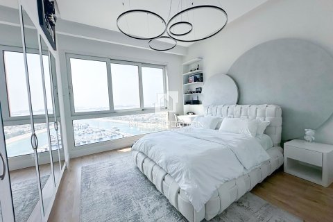 Appartamento in vendita a Palm Jumeirah, Dubai, EAU 3 camere da letto, 234 mq. № 665043 - foto 2