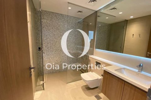 Vila na Yas Island, Abu Dhabi, SAE 4 spálne, 450 m2 č. 644589 - Fotografia 13