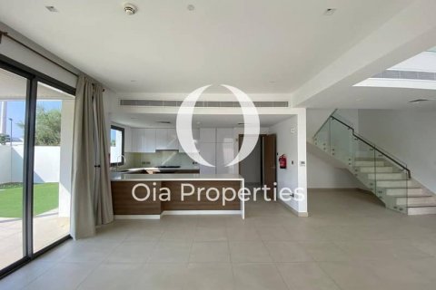 Vila na Yas Island, Abu Dhabi, SAE 4 spálne, 450 m2 č. 644589 - Fotografia 7