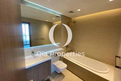 Vila na Yas Island, Abu Dhabi, SAE 4 spálne, 450 m2 č. 644589 - Fotografia 14