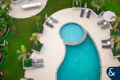 דירה ב Dubai Marina, Dubai, איחוד האמירויות 1 חדר שינה, 61 מ