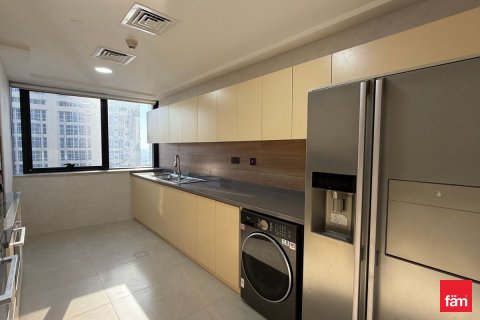 Apartment in Dubai, UAE 2 bedrooms, 136.4 sq.m. № 705897 - photo 15