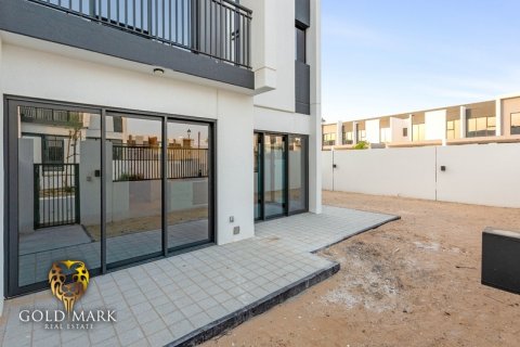 Müüa ridamaja asukohaga Dubai Land, AÜE: 4 magamistoaga, 283.08 m² Nr 513213 - pilt 6