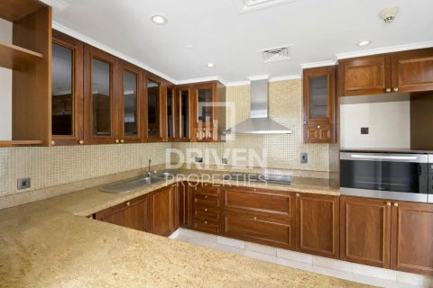 Apartment in Downtown Dubai (Downtown Burj Dubai), UAE 3 bedrooms, 182.74 sq.m. № 765570 - photo 8