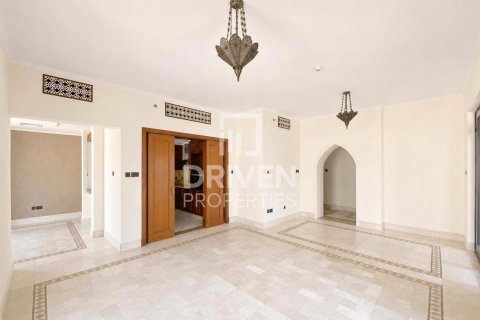 Apartment in Downtown Dubai (Downtown Burj Dubai), UAE 3 bedrooms, 182.74 sq.m. № 765570 - photo 3