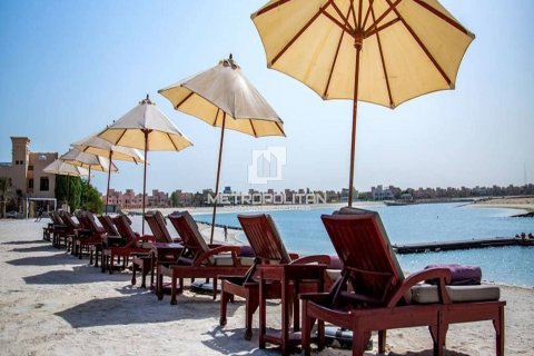 Lägenhet till försäljning i Al Hamra Village, Ras Al Khaimah, UAE 1 sovrum, 86 kvm Nr. 664348 - fotografi 9