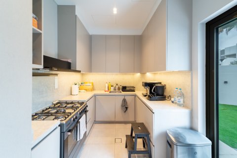 Βίλα σε Dubai, ΗΑΕ 4 υπνοδωμάτια, 334 τ.μ. Αρ. 734128 - φωτογραφία 6