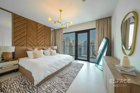 Apartment in VIDA RESIDENCES DUBAI MARINA in Dubai Marina, UAE 3 bedrooms, 153 sq.m. № 650360 - photo 8