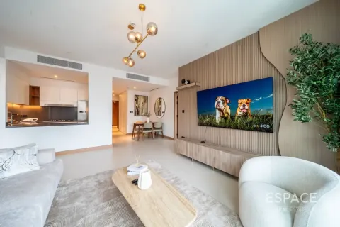 Apartment in VIDA RESIDENCES DUBAI MARINA in Dubai Marina, UAE 3 bedrooms, 153 sq.m. № 650360 - photo 4